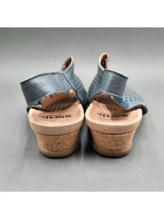 Earth Pisa Galli Blue Leather Wedge Sandals Size 7 Perforated Slingback - Picture 5 of 10